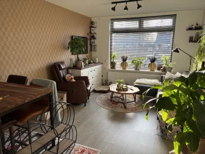 Huis in Stad aan 't Haringvliet, 2 kamers, 50 m²