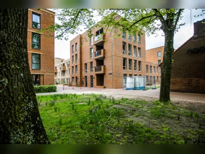 Amsterdam: 3-kamer appartement, 75 m², €1200